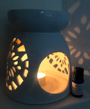 New White X-Large Juren Ceramic Oil Burner + Complimentary 15ml Meditation Blend Essential Oil
